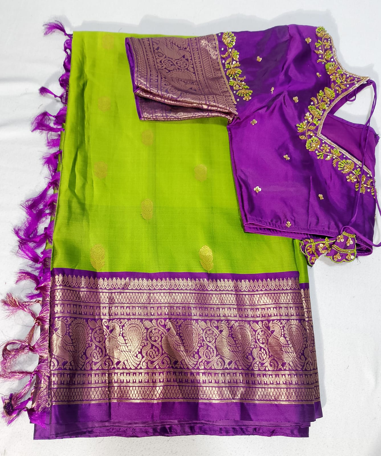 N279: Ready To Ship Beautiful Saree With Stitched Blouse