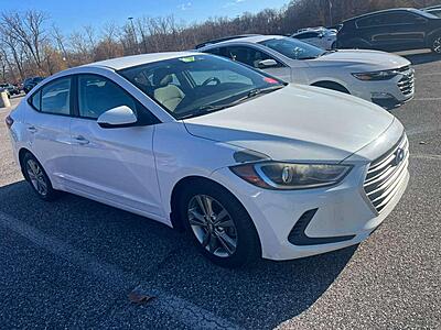 Hyundai Elantra 2017 ID:041477