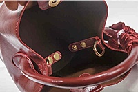 RETRO BUCKET BAG SOFT LEATHER