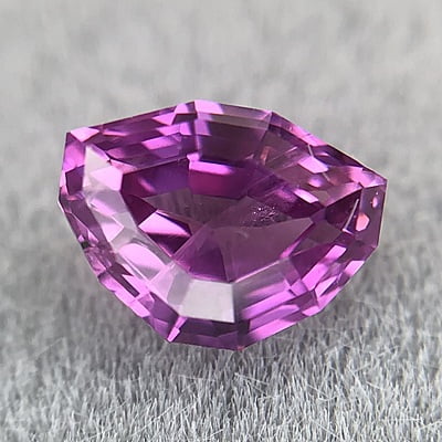 1.00ct Fancy Step Cut Sapphire 1.00ct Fancy Step Cut Sapphire