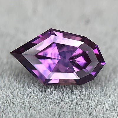1.00ct Fancy Step Cut Sapphire 1.00ct Fancy Step Cut Sapphire