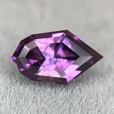 1.00ct Fancy Step Cut Sapphire 1.00ct Fancy Step Cut Sapphire