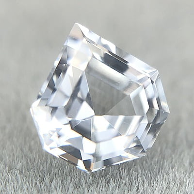 0.75ct Fancy Step Cut Sapphire 0.75ct Fancy Step Cut Sapphire