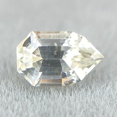 0.76ct Fancy Step Cut Sapphire 0.76ct Fancy Step Cut Sapphire