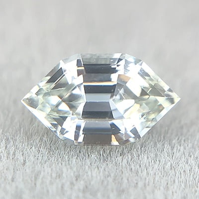 0.63ct Hexagon Step Cut Sapphire 0.63ct Hexagon Step Cut Sapphire
