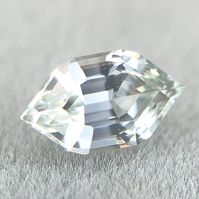 0.63ct Hexagon Step Cut Sapphire 0.63ct Hexagon Step Cut Sapphire