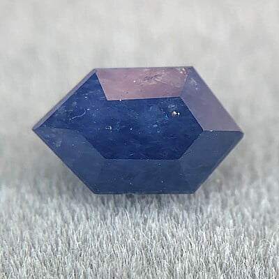 0.88ct Hexagon Step Cut Sapphire 0.88ct Hexagon Step Cut Sapphire