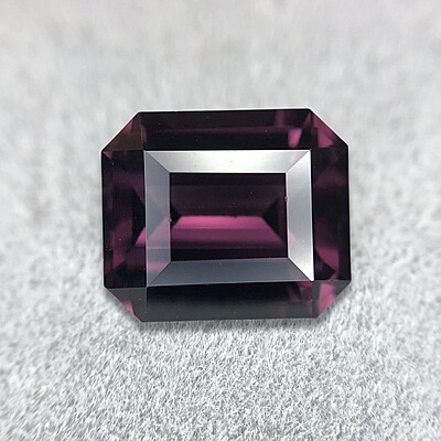 2.67ct Octagon Step Cut Spinel 2.67ct Octagon Step Cut Spinel