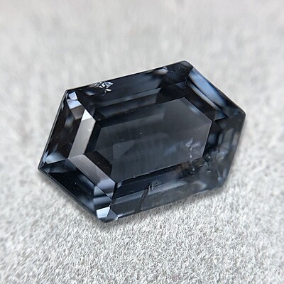 2.37ct Hexagon Step Cut Spinel 2.37ct Hexagon Step Cut Spinel