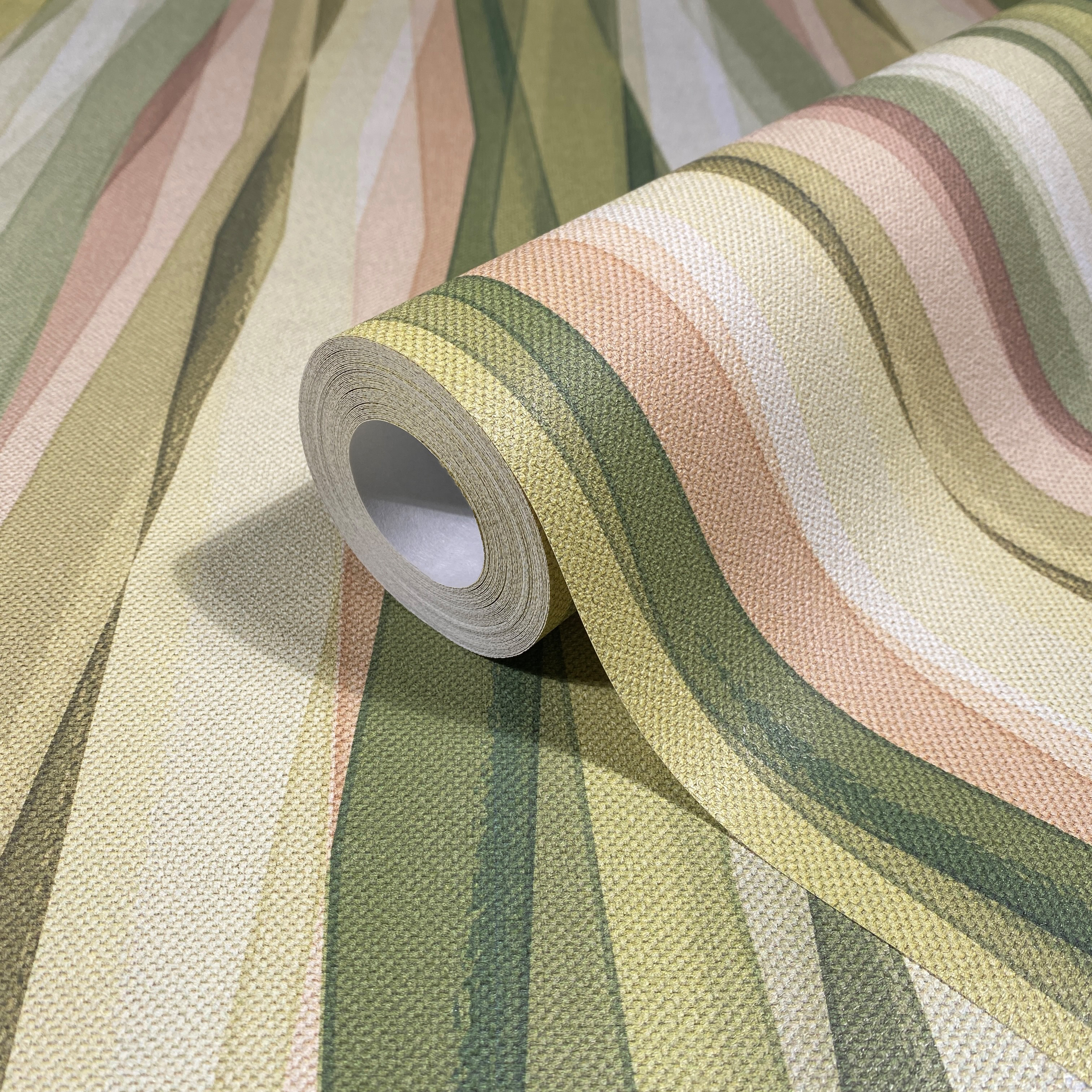 89010 Wallpaper Naomi