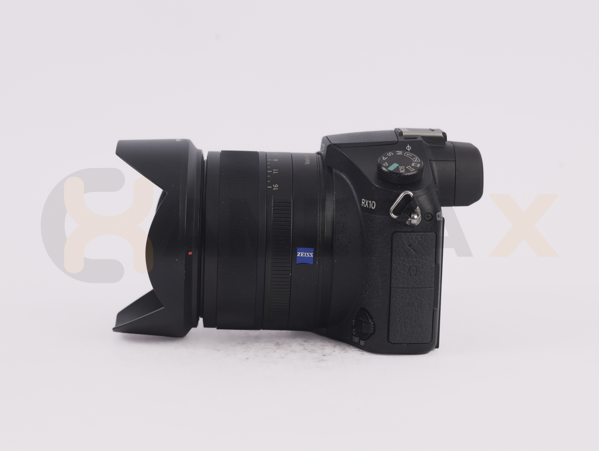 Sony RX10 With internal lens 24 200 F2.8 s.n4492068