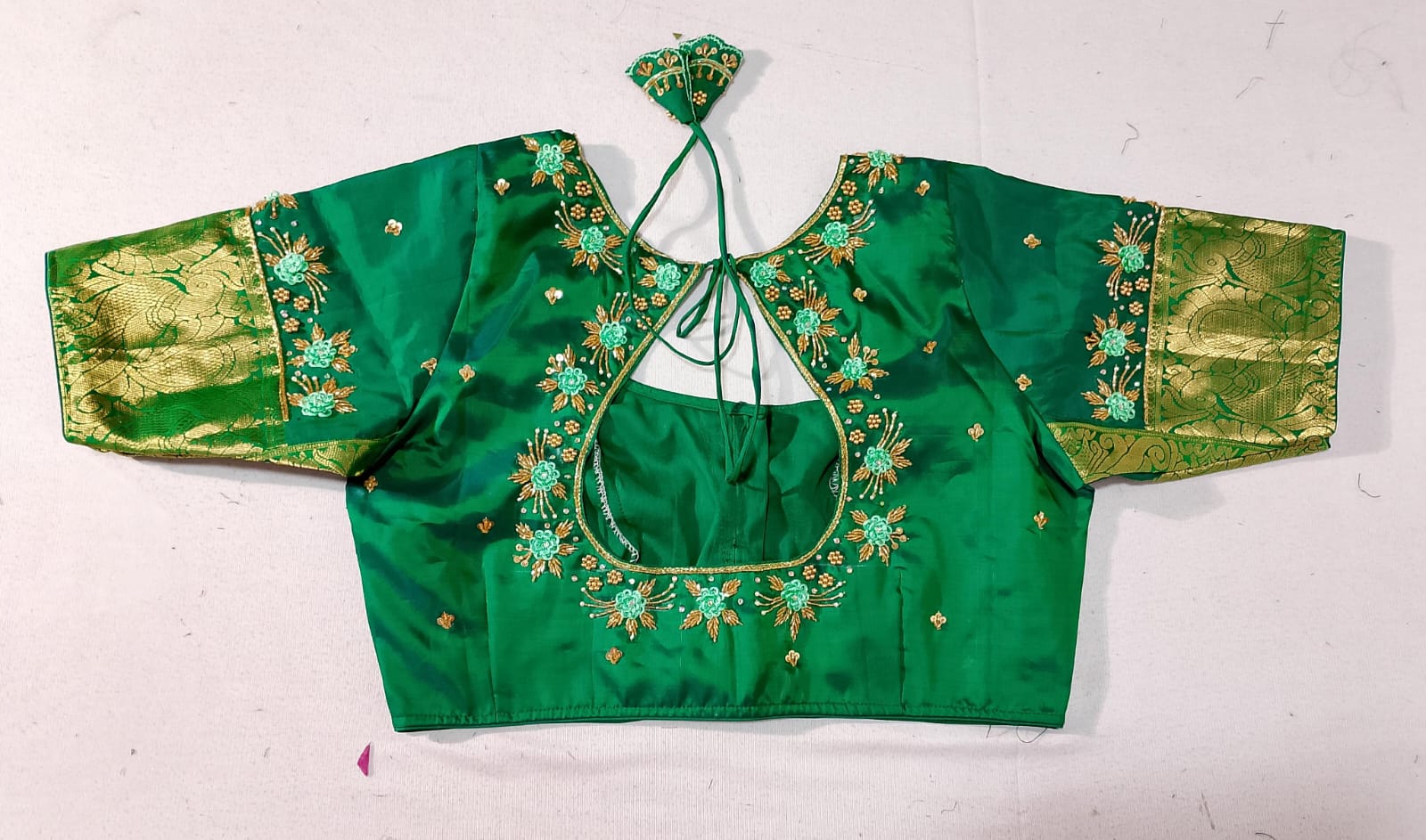 N510: Ready To Ship Beautiful Gadwal Saree With Stitched Blouse