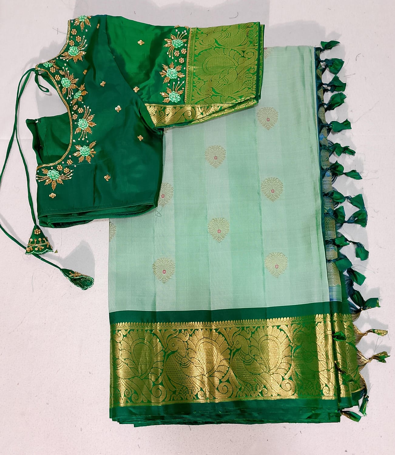 N510: Ready To Ship Beautiful Gadwal Saree With Stitched Blouse