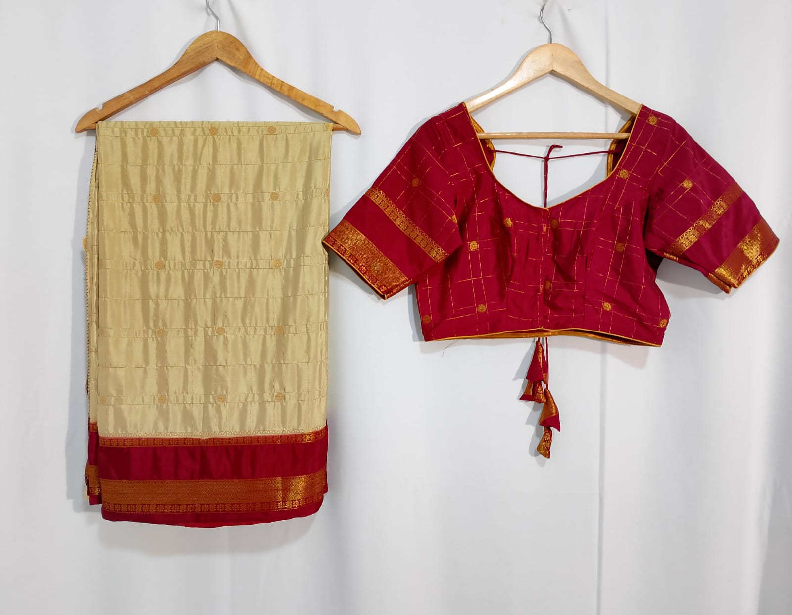 N340: Ready To Ship Beautiful Mysore Crepe Silk Saree With Stitched Blouse N340: Ready To Ship Beautiful Mysore Crepe Silk Saree With Stitched Blouse