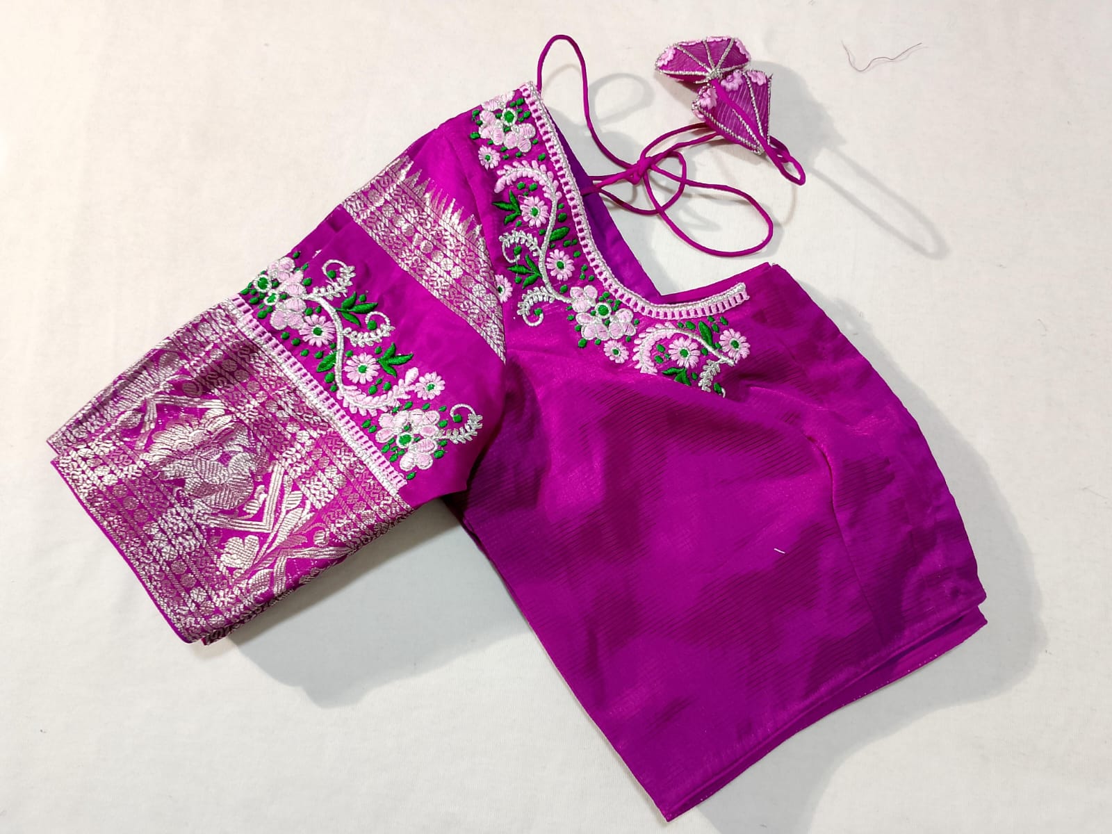 T1: Ready To Ship Beautiful Mangalagiri Kuppadam Saree With Stitched Embriodery Work Blouse