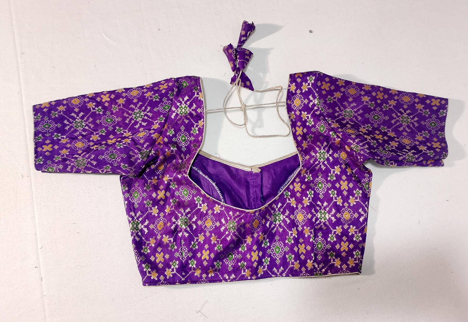 N337: Ready To Ship Beautiful Chinnon Silk Saree With Stitched Blouse N337: Ready To Ship Beautiful Chinnon Silk Saree With Stitched Blouse