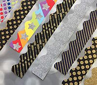 Carson Dellosa Sparkle and Shine 39Ft of Gold Glitter Bulletin Board Borders, 13 Strips of Scalloped Trim for New Years