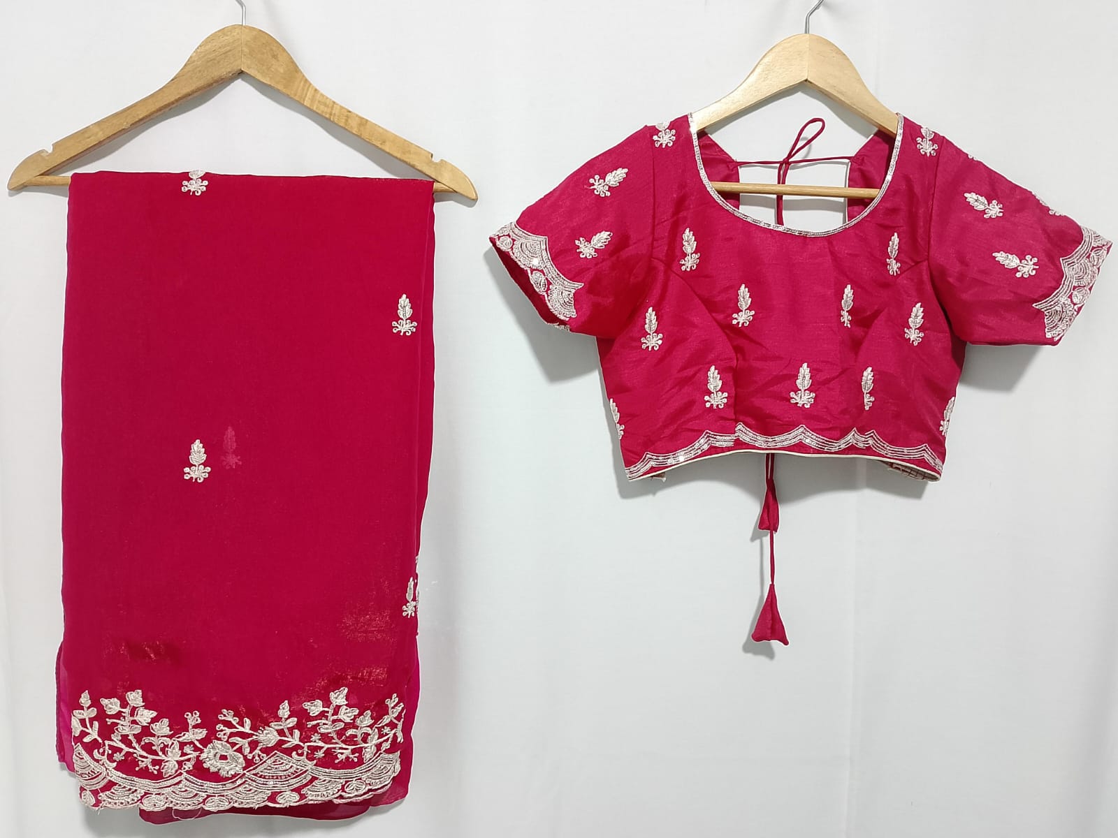 N312: Ready To Ship Beautiful Desginer Saree With Stitched Blouse