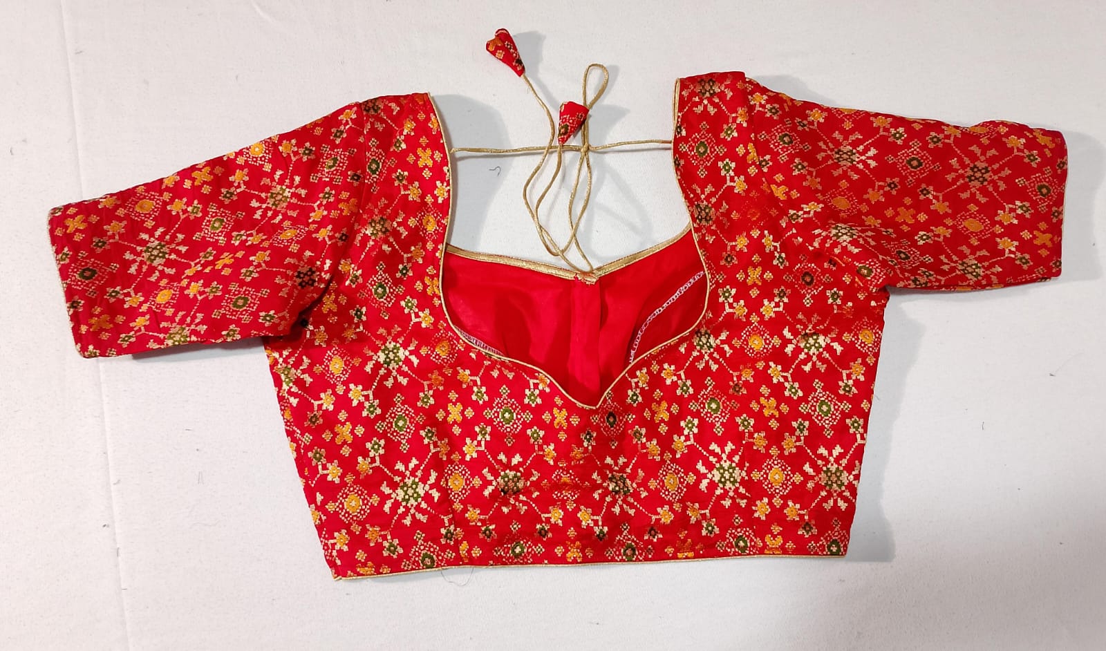 N338: Ready To Ship Beautiful Chinnon Silk Saree With Stitched Blouse