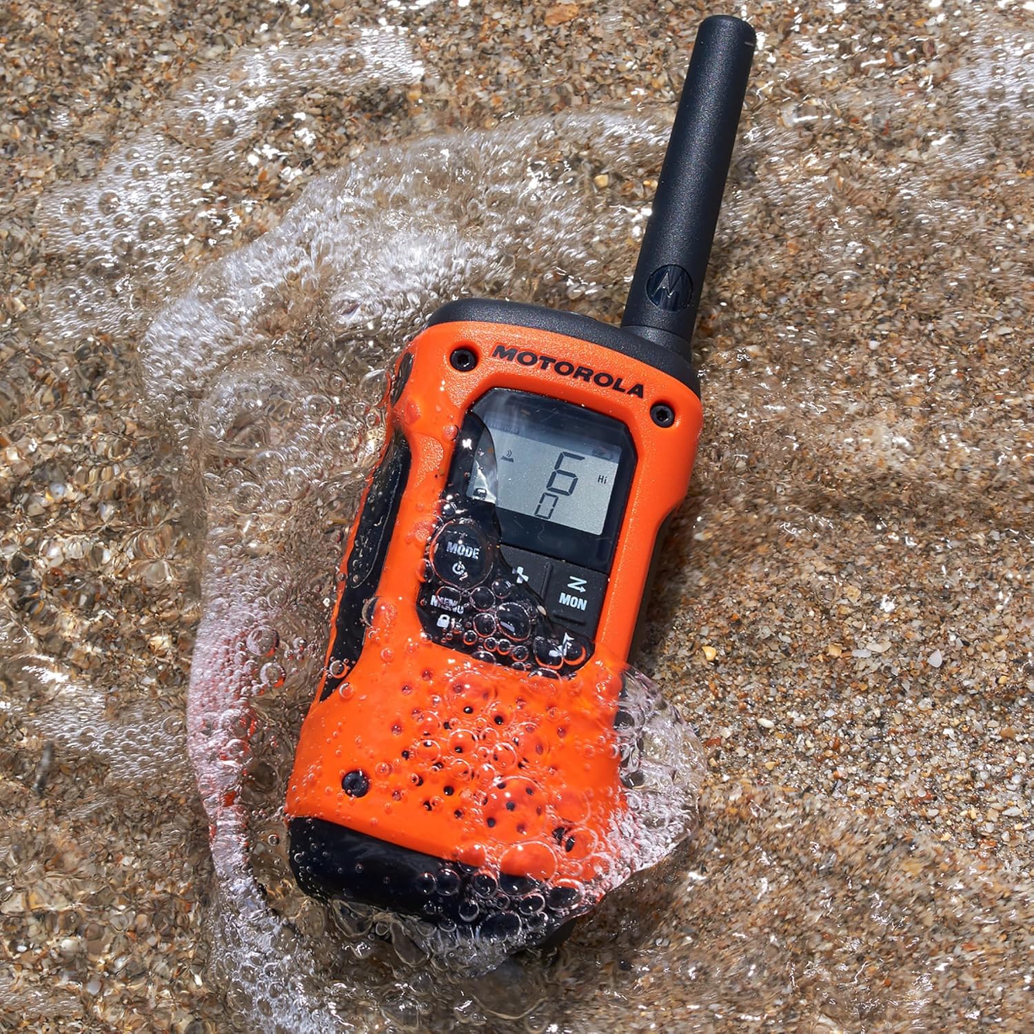 MOTOROLA SOLUTIONS TALKABOUT Two-Way Rechargeable FRS Radios 22 Channel