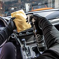 Meguiar's D14901 Detailer Quik Interior Detailer 3.79L safely cleans all interior surfaces 128 Fl Oz (Pack of 1) Quik