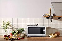 Black+Decker EM262AMY-PHB 2.2 Cu. Ft. Microwave with Sensor Cooking, Stainless Steel