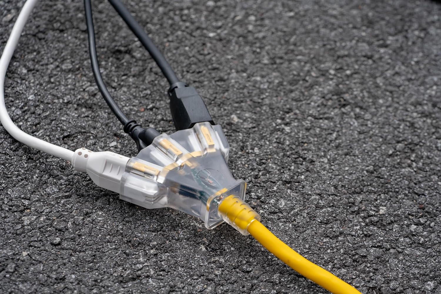 SOUTHWIRE 12/3 Multi-Outlet Vinyl Extension Cord with Lighted End, 50-Foot, Yellow (4188SW8802)