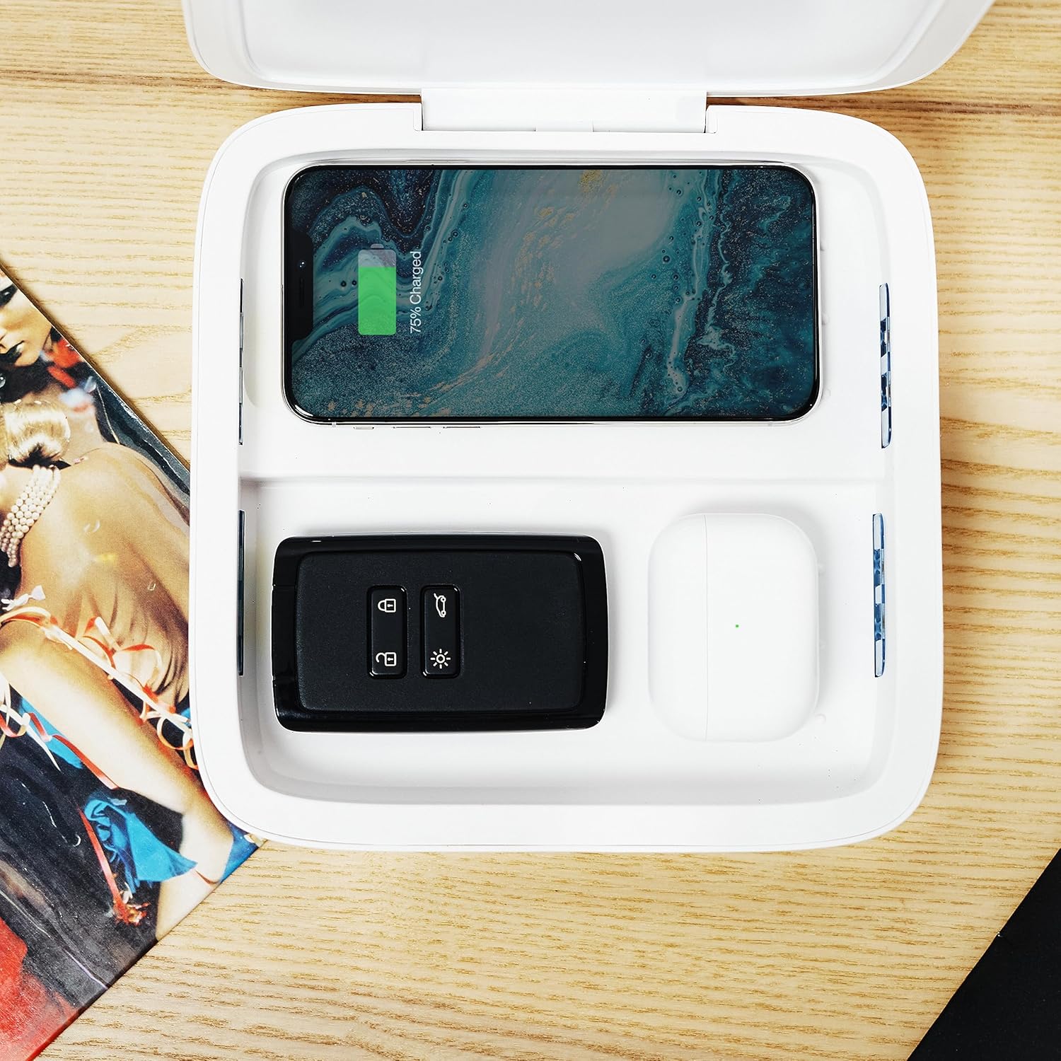 Einova Mundus Pro UV-C Sanitizing Disinfector & Charging Station – 2x10W Qi, 18W USB-A