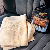 Meguiar's Gold Class Leather & Vinyl Cleaner - Leather and Vinyl Cleaner Formulated for Automotive