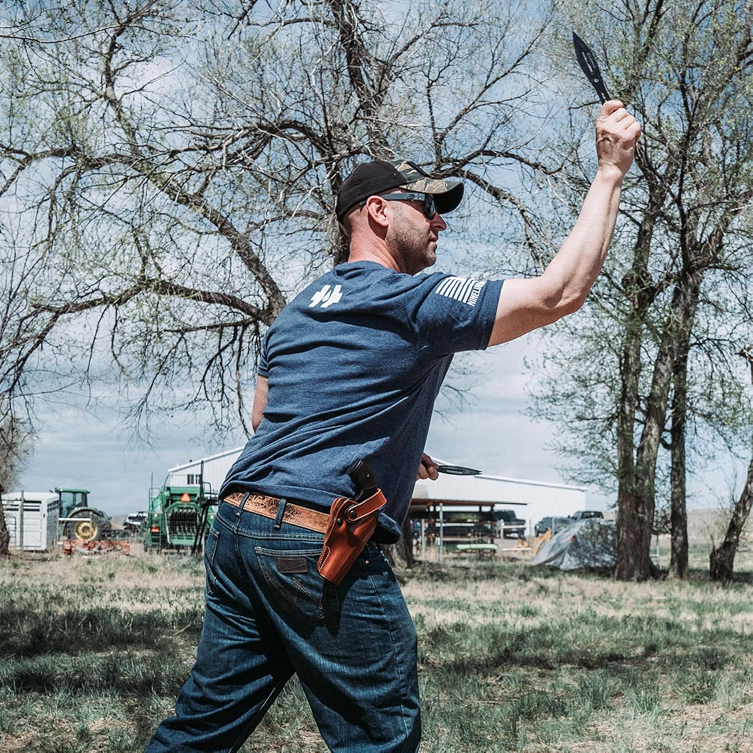 Smith & Wesson Bullseye Throwing Products with Full Tang Stainless Steel Design and Protective Nylon Sheaths for Recreation