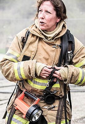 STREAMLIGHT Fire Vulcan 180-Lumen LED Rechargeable Flashlight/Lantern, Orange