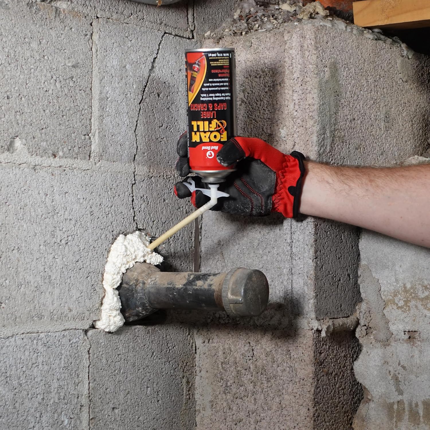 Red Devil 0909 Spray Foam, Fill Large Gaps & Cracks Expanding Insulation Polyurethane Foam Sealant, 12 Oz, Off White