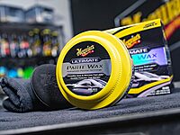 Meguiar's Ultimate Paste Wax - Premium Car Wax for a Deep, Reflective Shine Gloss with Long-Lasting Protection