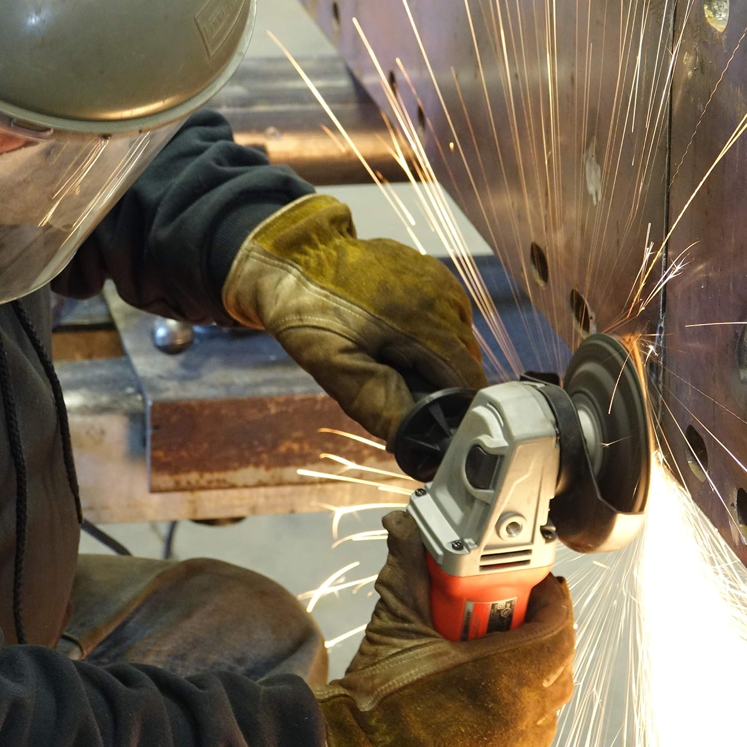 Weiler 59577 Tiger 7/8" Arbor, 4-1/2" Diameter, 80 Grit, Aluminum Oxide, Fiber Backing, Resin Fiber Disc