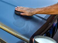 Meguiar's Ultimate Paste Wax - Premium Car Wax for a Deep, Reflective Shine Gloss with Long-Lasting Protection