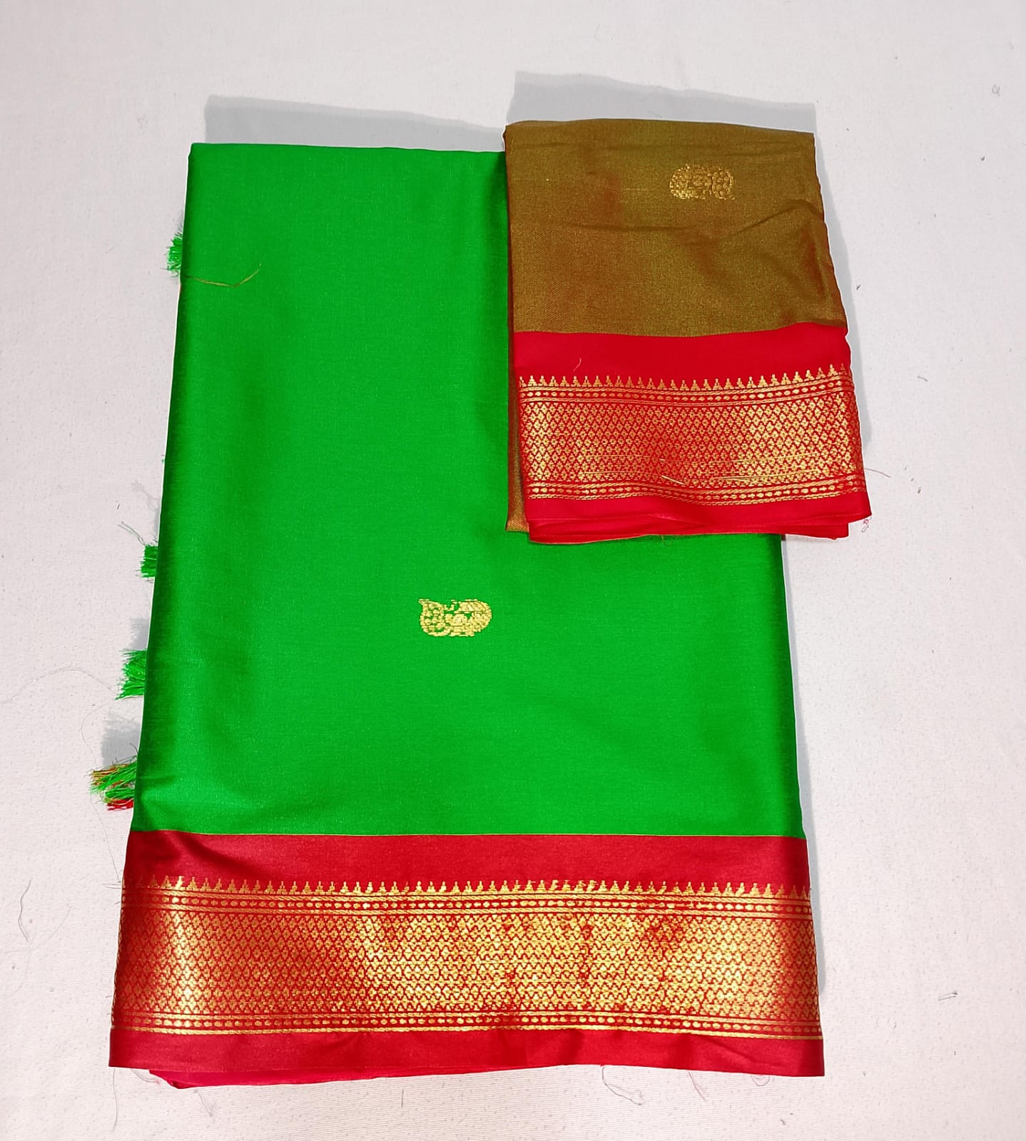 N322: Ready To Ship Beautiful Paithani Silk Saree With Unstitched Blouse
