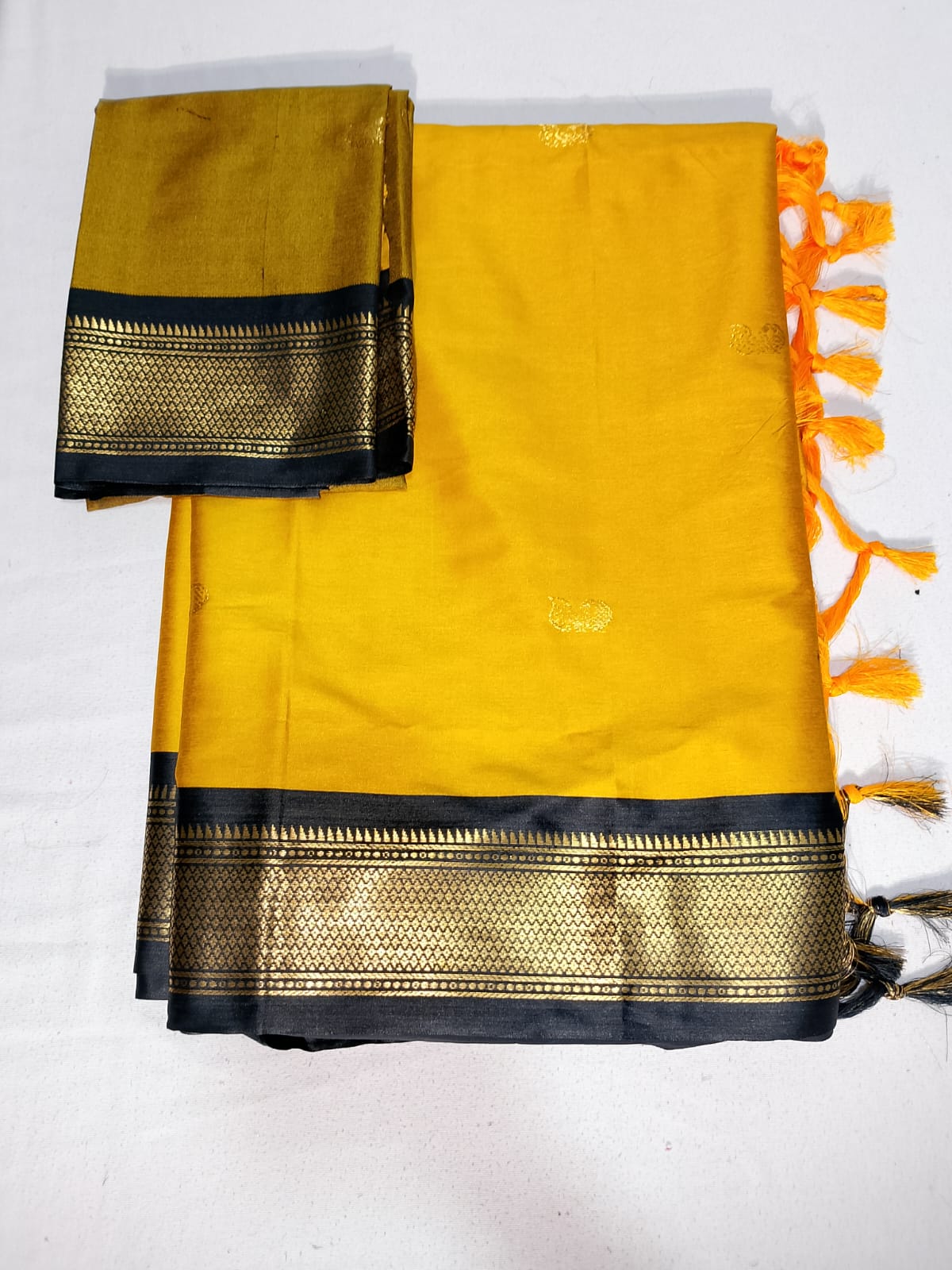 N326: Ready To Ship Beautiful Paithani Silk Saree With Unstitched Blouse