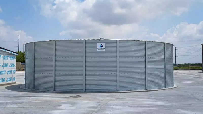 Pioneer Water Tanks XLE50/3 – 97,000 Gallons