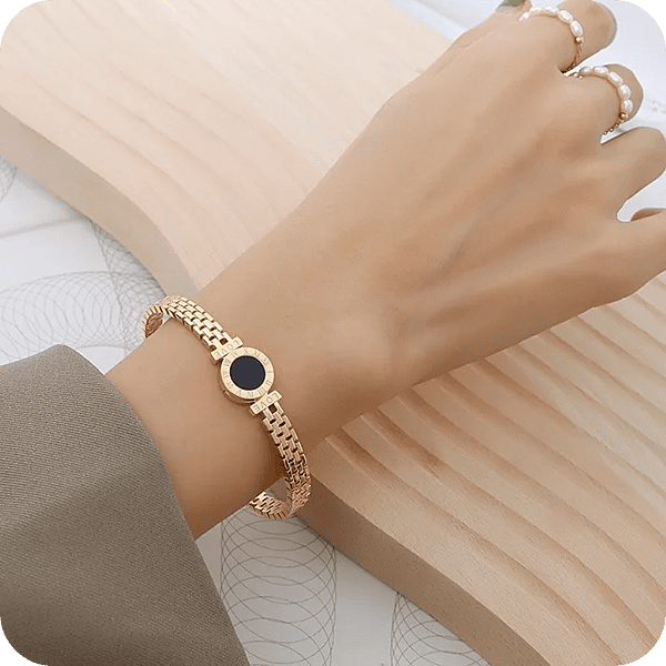 Elegant Love Bracelet