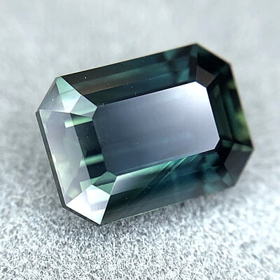 2.61ct Octagon Step Cut Sapphire 2.61ct Octagon Step Cut Sapphire