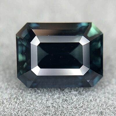 2.11ct Octagon Step Cut Sapphire 2.11ct Octagon Step Cut Sapphire