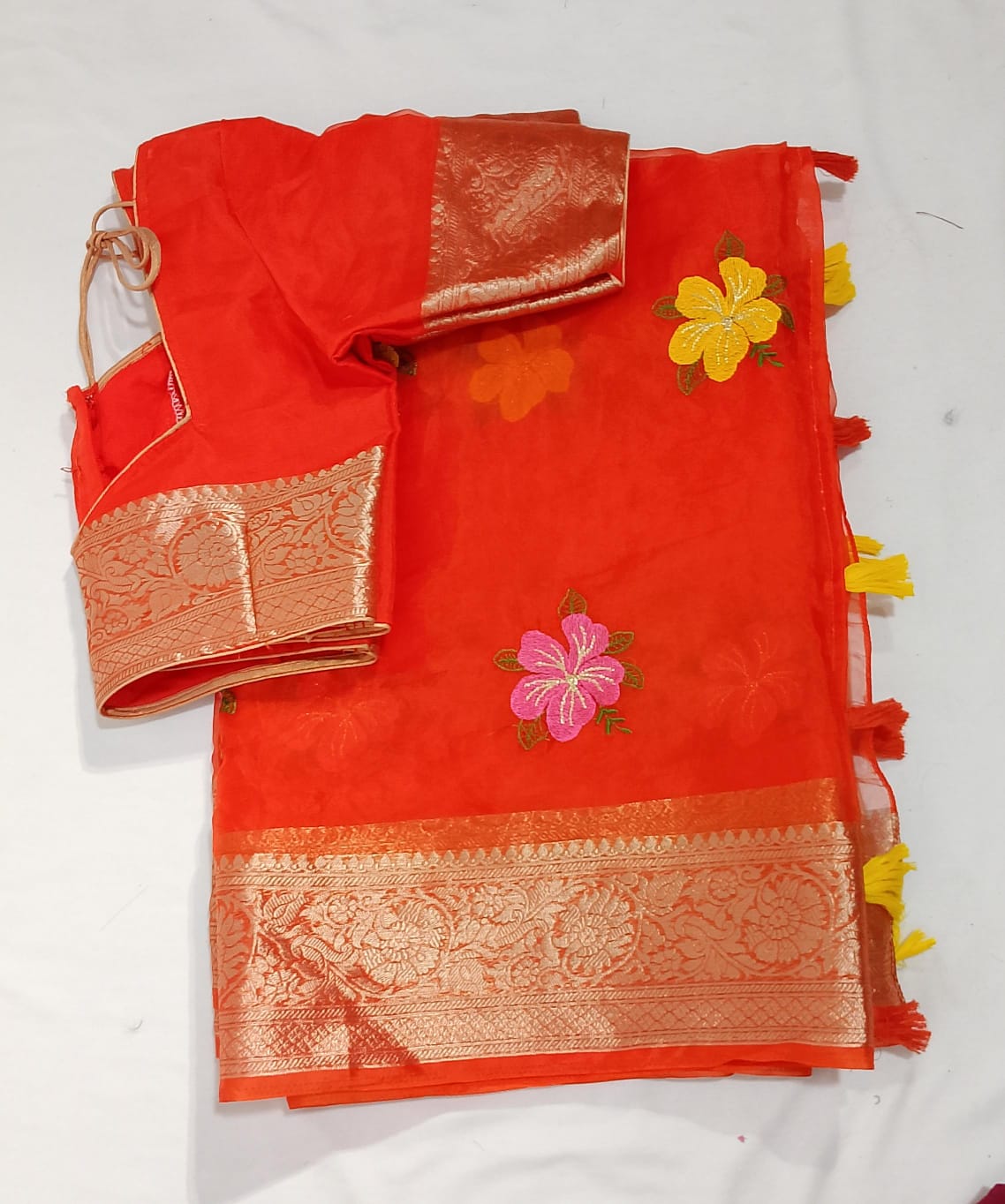 N205: Ready To Ship Beautiful Organza Saree With Stitched Blouse