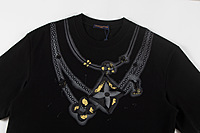 Playera Louis Vuitton Collar Monograma de Lujo
