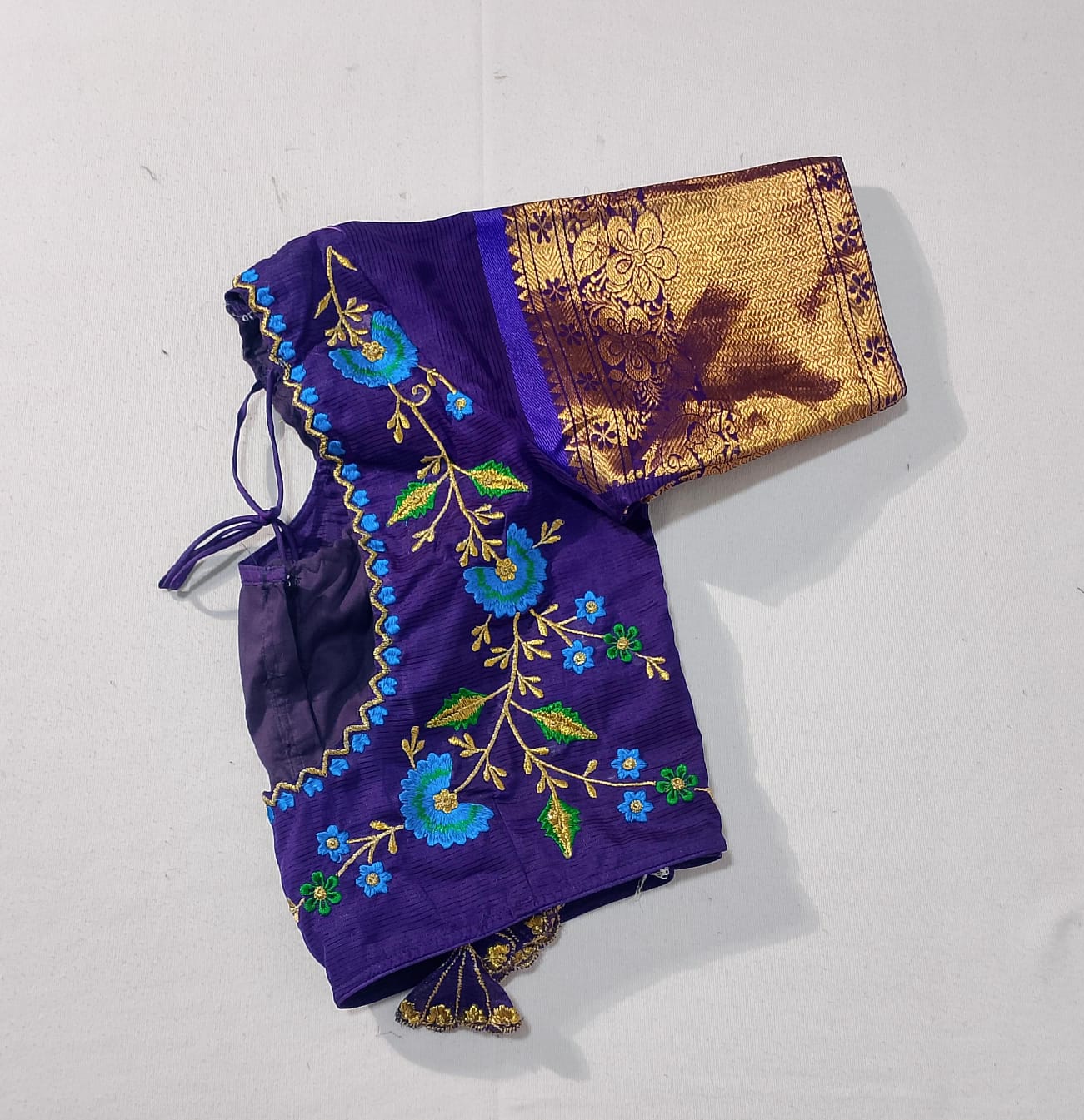 N214: Ready To Ship Beautiful Mangalagiri Saree With Stitched Embroidery Work Blouse N214: Ready To Ship Beautiful Mangalagiri Saree With Stitched Embroidery Work Blouse