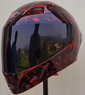 STEELBIRD SBA-20 ISS CANVAS GLOSSY BLACK/RED C/V 600 MM WITH EXTRA SMOKE VISOR, BLACK SPOILER