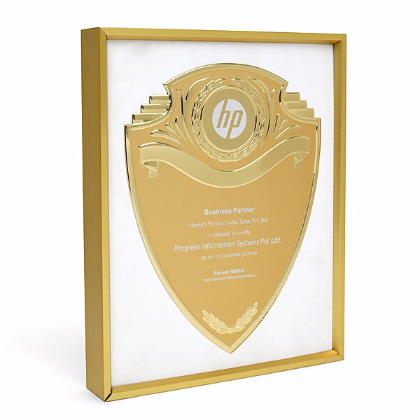 HP CUSTOM CUTOUT TROPHY