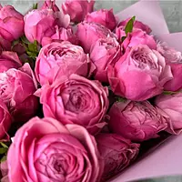 11 Pink Peony Rose Bouquet