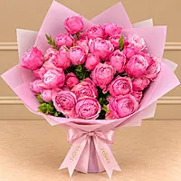 11 Pink Peony Rose Bouquet