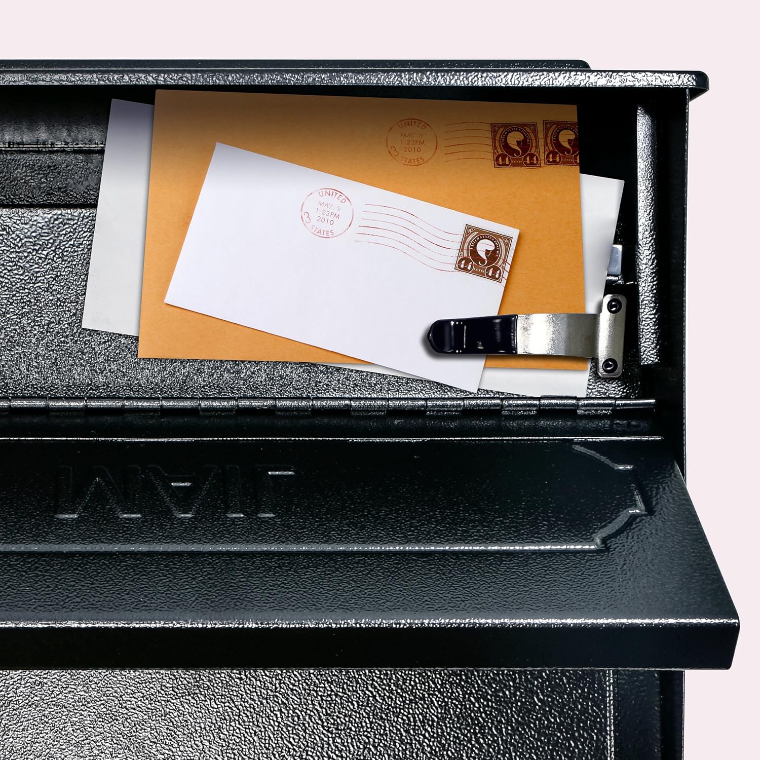 MAIL BOSS Townhouse Wall-Mount Locking Mailbox