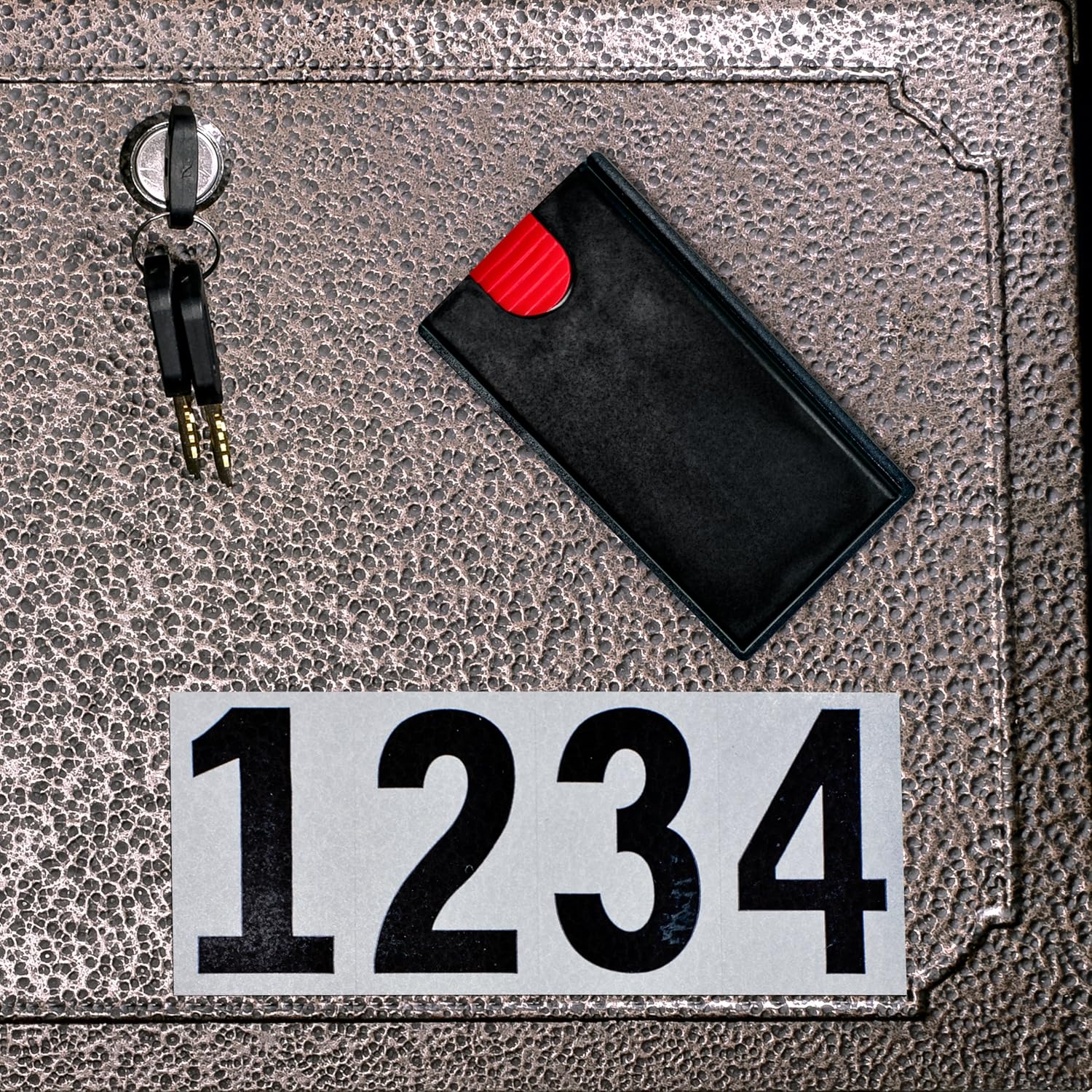 MAIL BOSS Townhouse Wall-Mount Locking Mailbox